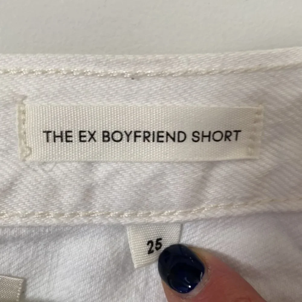 ❗️SOLD❗️Aritzia Denim Forum White Ex Boyfriend Shorts Size 25 - Picture 10 of 13
